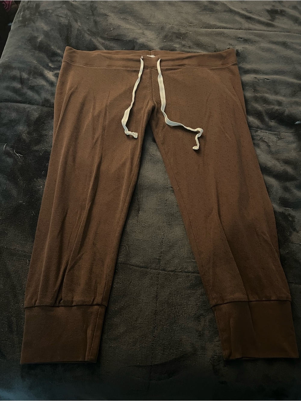 Size L women’s Old Navy sleep capris